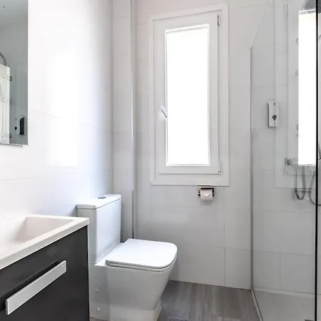 Zubia Bec Bilbao Airport Apartment *